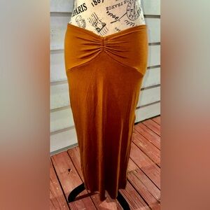 L*SPACE It's A Date Skirt• Color: Coffee• Size: S/M•